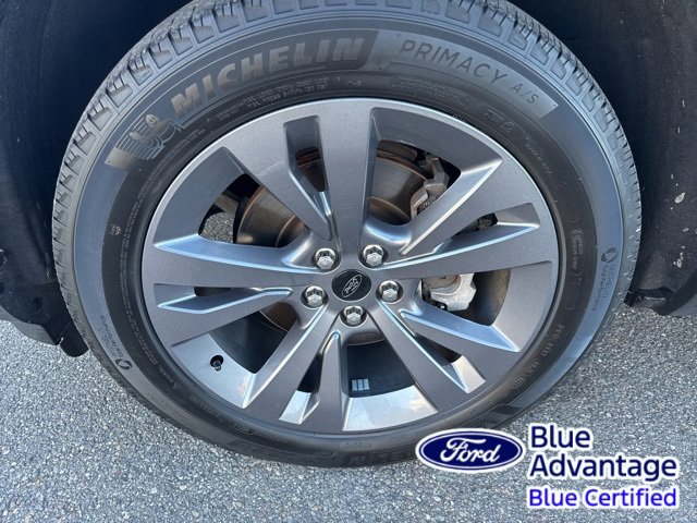 Certified 2022 Ford Explorer XLT w/ Equipment Group 202A image 10