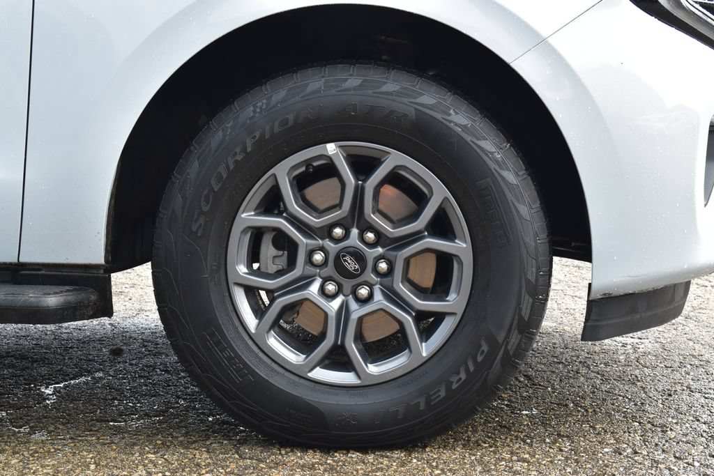 Certified 2025 Ford Expedition Max Active AWD/4WD image 6