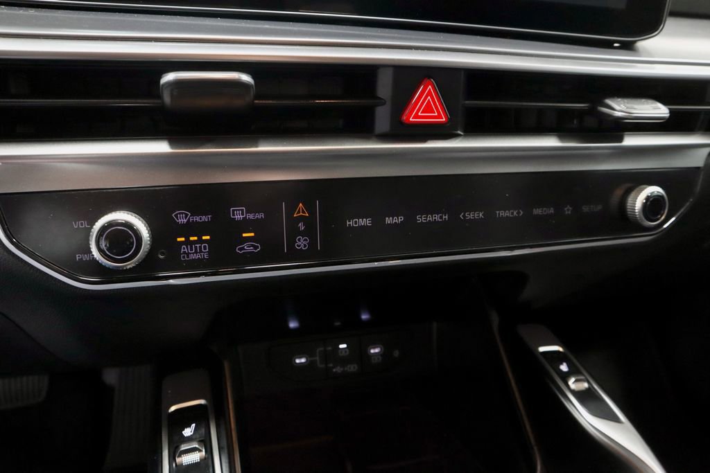 Used 2025 Kia Sorento S image 36