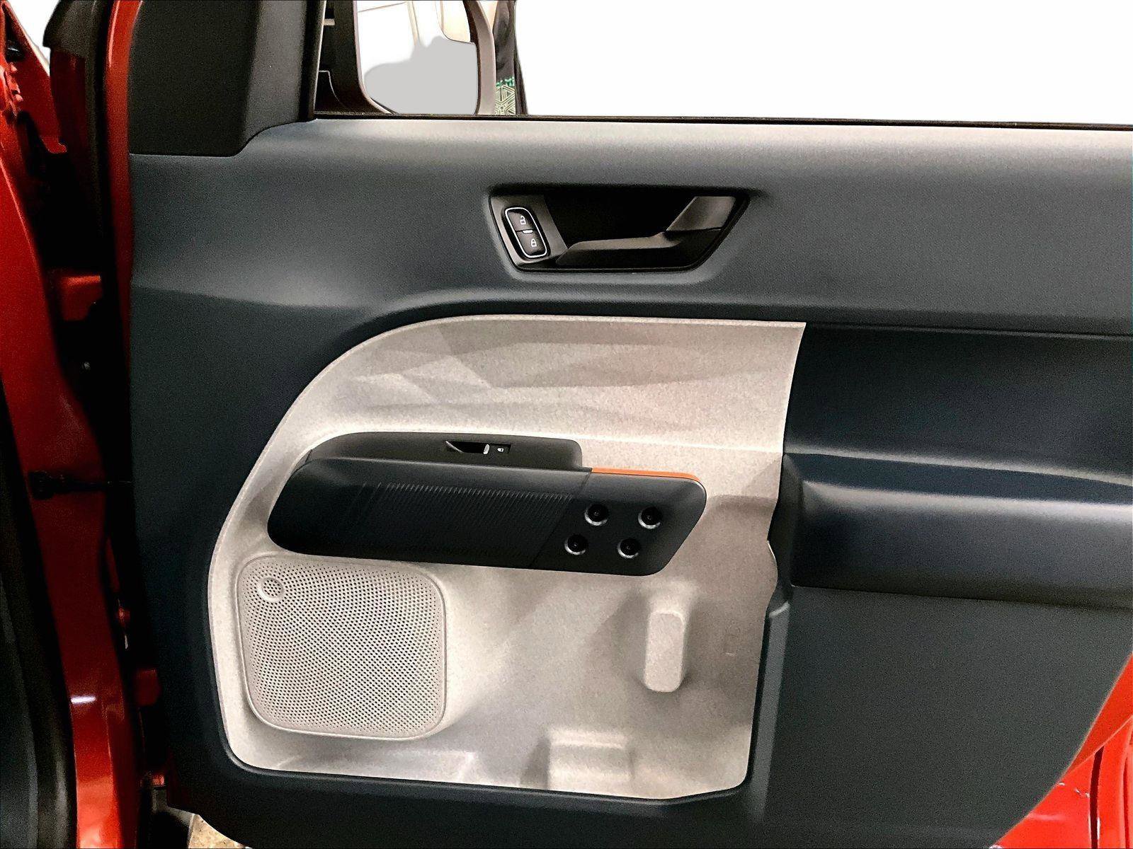 Certified 2022 Ford Maverick XLT FWD image 23