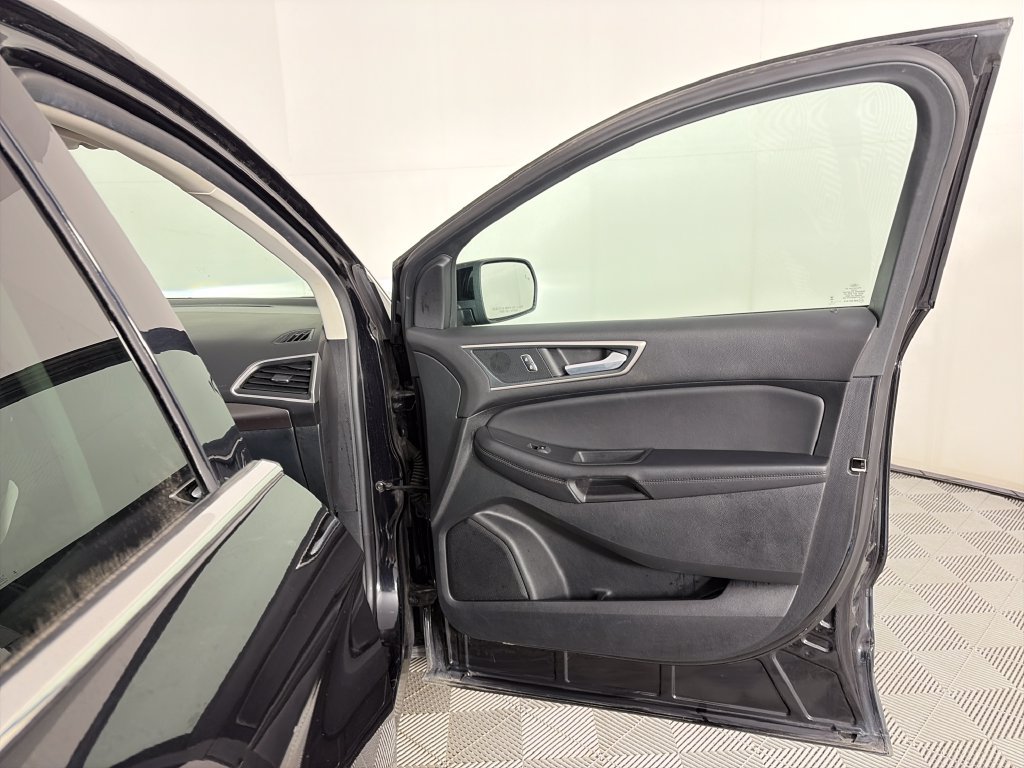 Certified 2024 Ford Edge SEL AWD/4WD image 30
