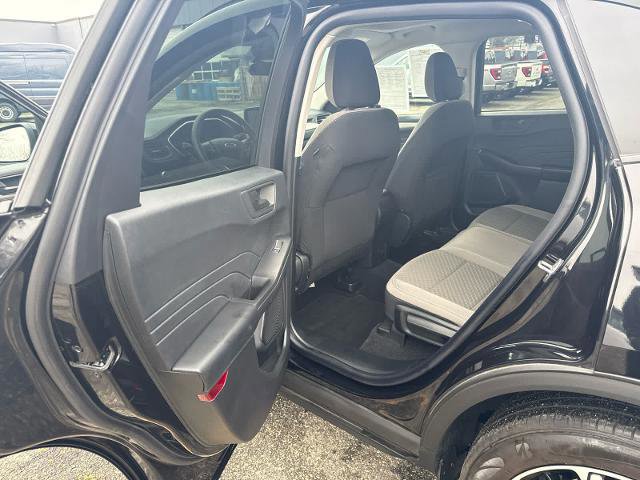 Certified 2022 Ford Escape SE w/ SE Sport Appearance Package AWD/4WD image 7