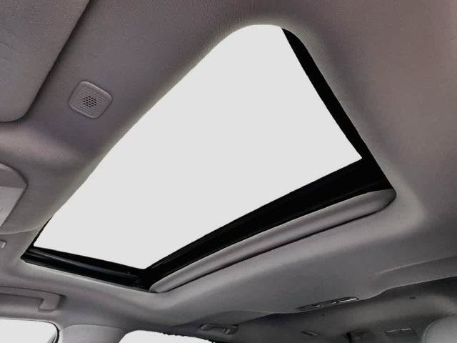 Used 2023 Toyota Highlander XLE FWD image 31