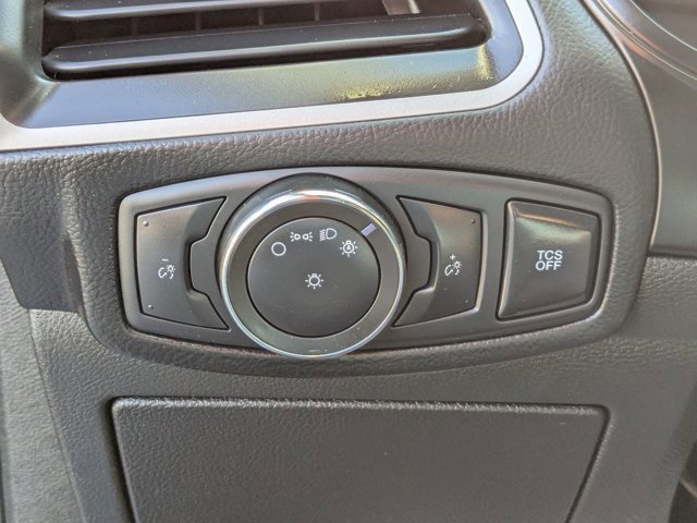 Certified 2023 Ford Edge SE w/ Black Appearance Package image 19