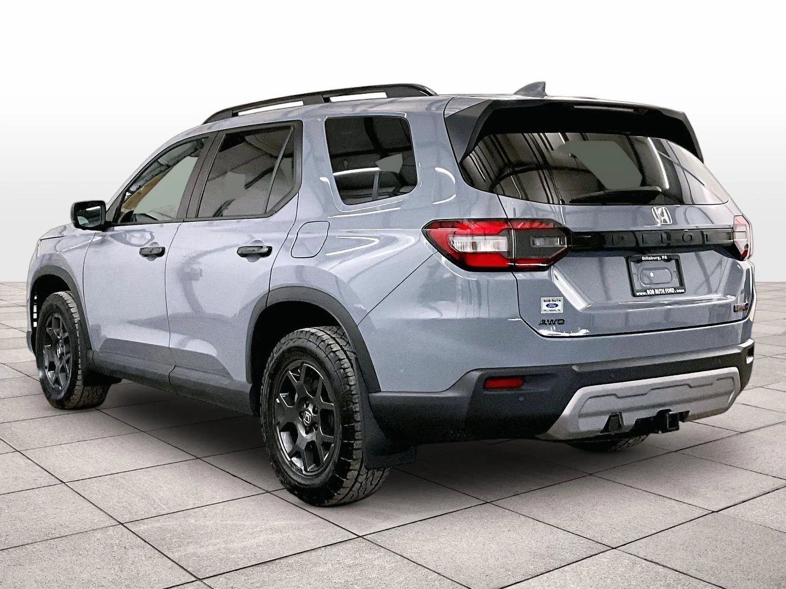 Used 2025 Honda Pilot TrailSport image 10