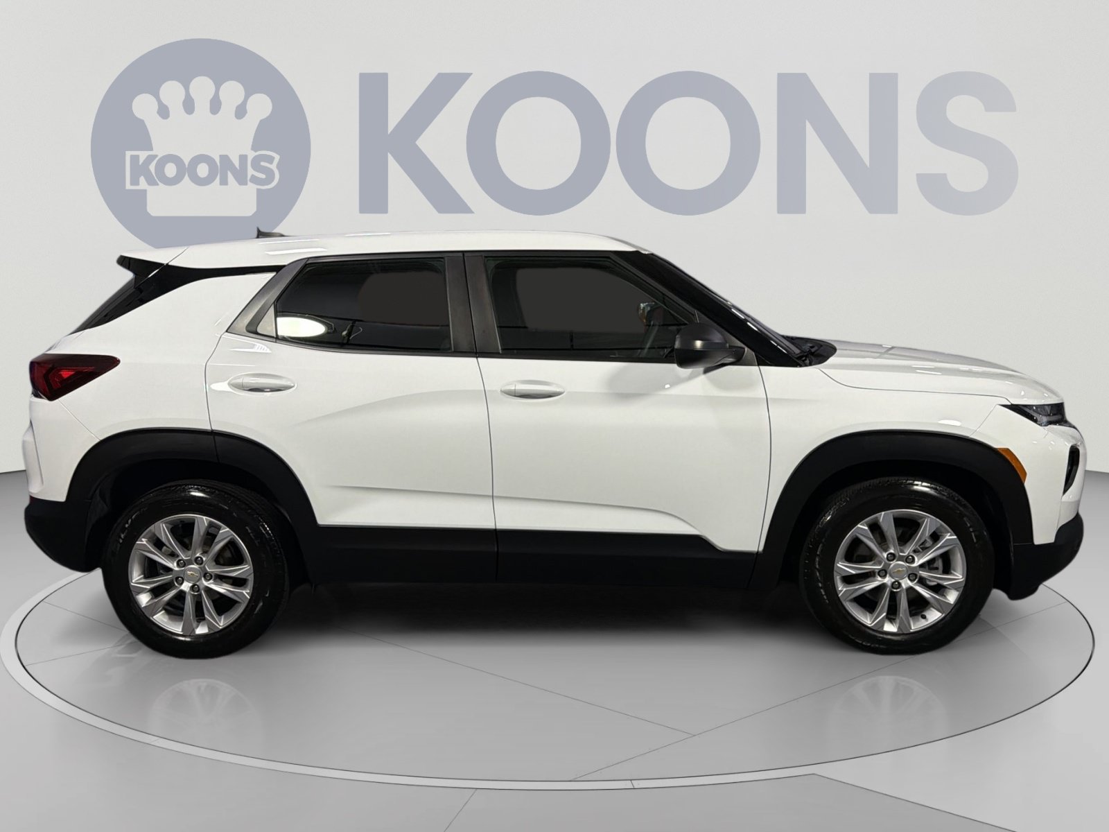 Used 2022 Chevrolet TrailBlazer LS FWD image 4