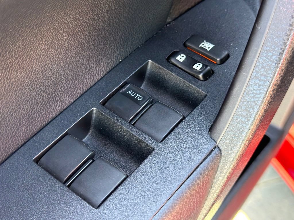 Used 2019 Toyota Corolla SE w/ Carpet Mat Package (TMS) FWD image 20
