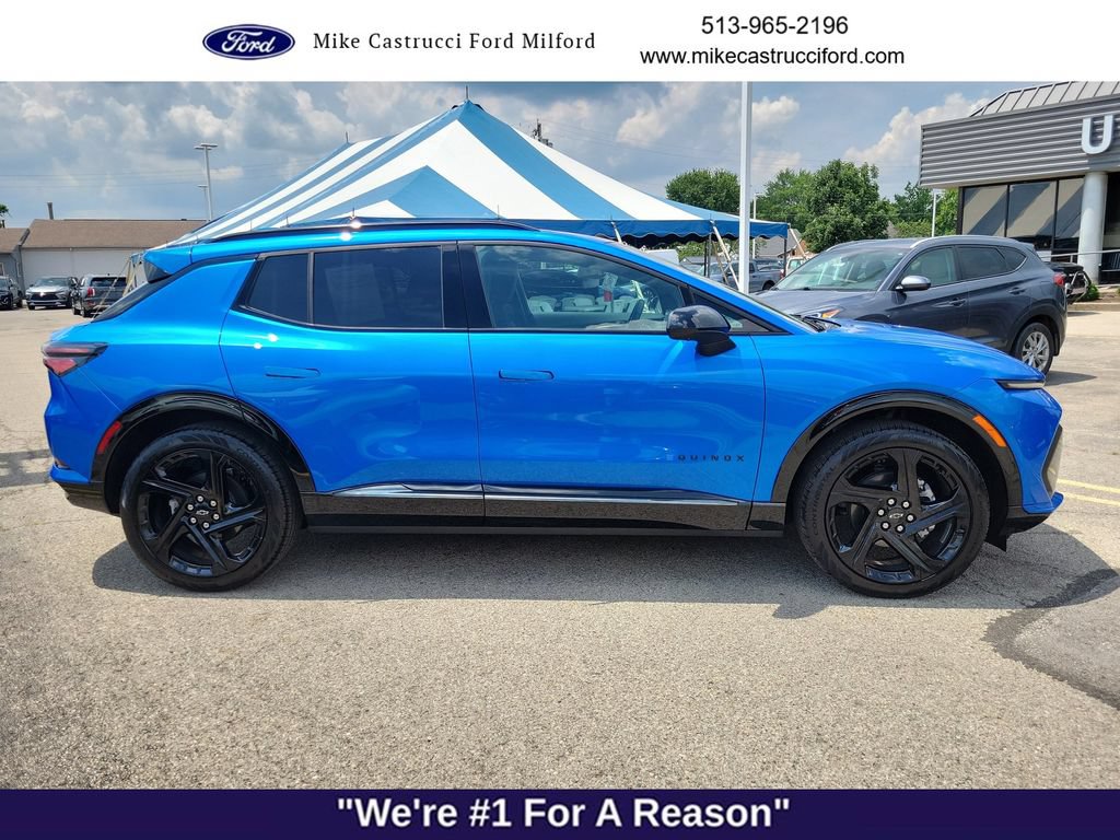 Used 2025 Chevrolet Equinox EV RS w/ LPO, All-Weather Mat Package AWD/4WD image 6