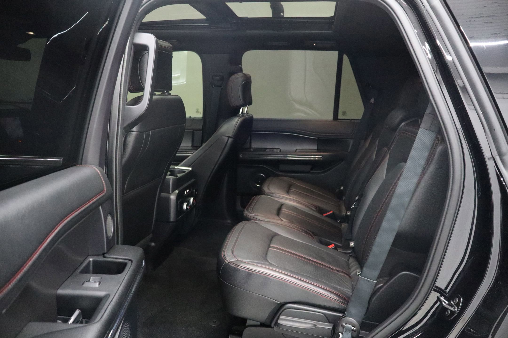 Certified 2020 Ford Expedition Limited image 26