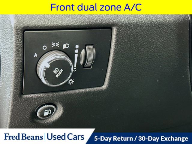 Used 2017 Jeep Grand Cherokee Overland image 13