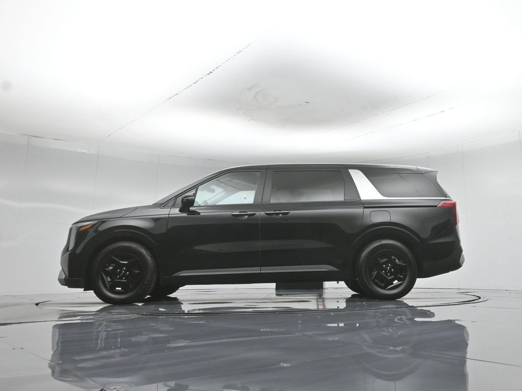 Used 2026 Kia Carnival FWD image 56