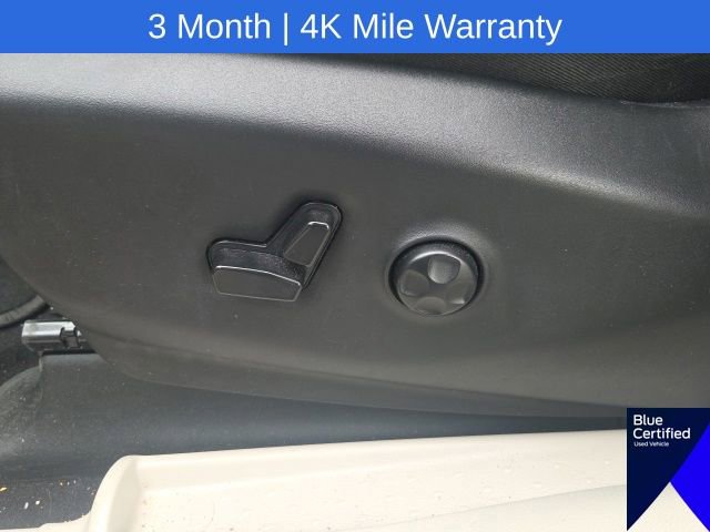 Used 2023 Chrysler Pacifica Touring-L FWD image 31