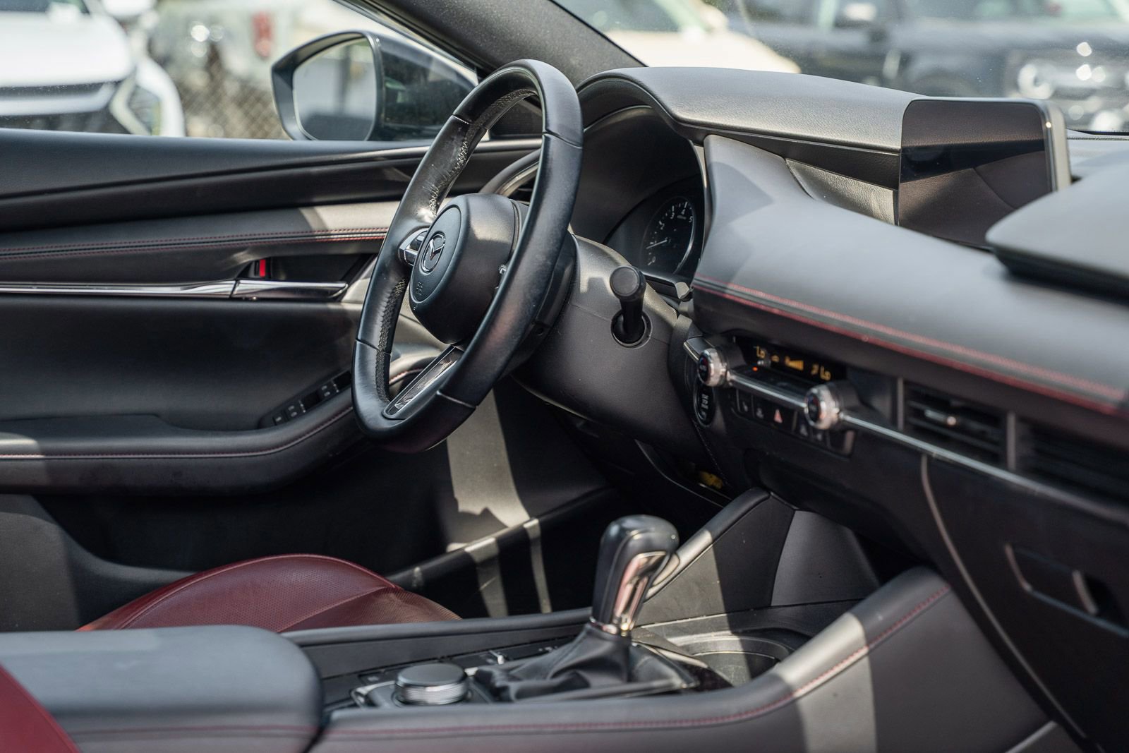 Used 2023 MAZDA MAZDA3 s image 12