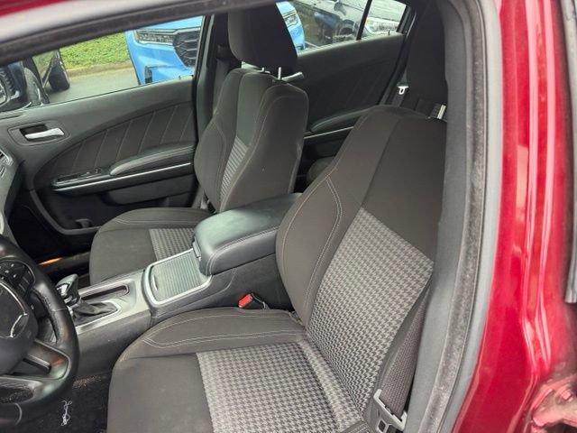 Used 2023 Dodge Charger SXT RWD image 9