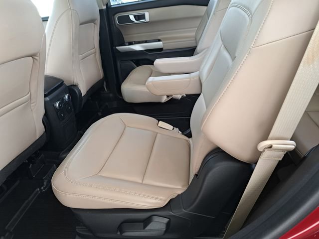 Certified 2022 Ford Explorer XLT w/ Equipment Group 202A image 23