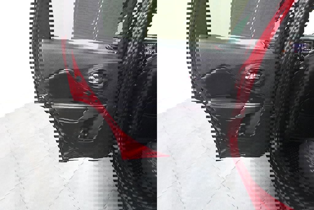 Used 2019 Jeep Cherokee Latitude Plus w/ Cold Weather Group image 22