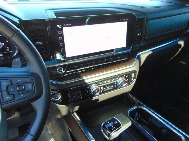 Used 2024 GMC Sierra 1500 SLT AWD/4WD image 12