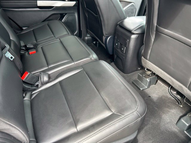 Certified 2024 Ford Explorer XLT w/ Equipment Group 202A AWD/4WD image 39