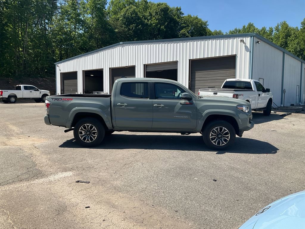 Used 2023 Toyota Tacoma TRD Sport w/ Advanced Technology Package AWD/4WD image 4