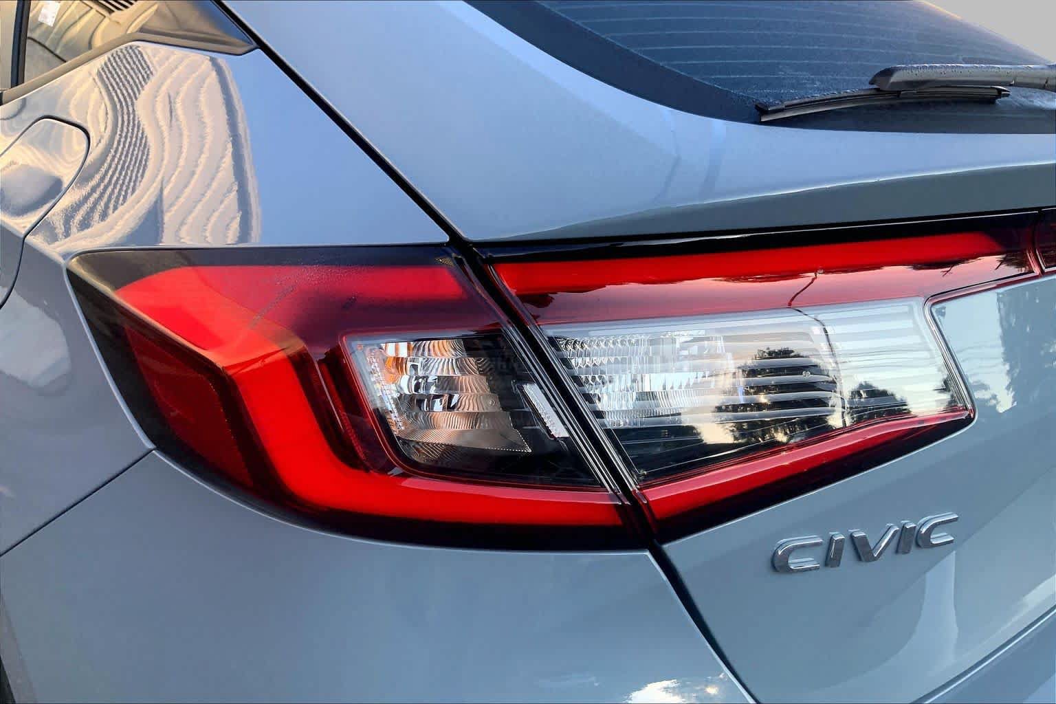 Used 2023 Honda Civic Sport image 26