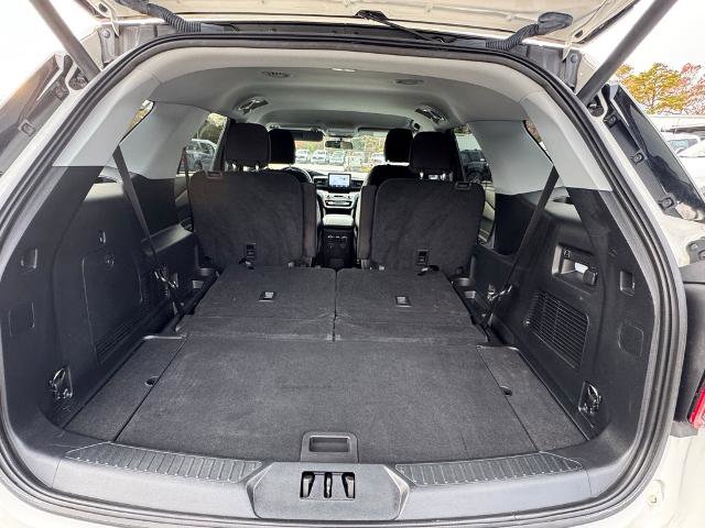 Certified 2023 Ford Explorer XLT image 8