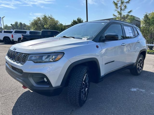 Used 2026 Jeep Compass Trailhawk AWD/4WD image 31