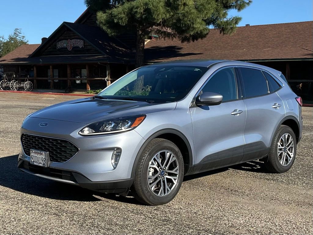 Certified 2022 Ford Escape SEL w/ Technology Package image 2