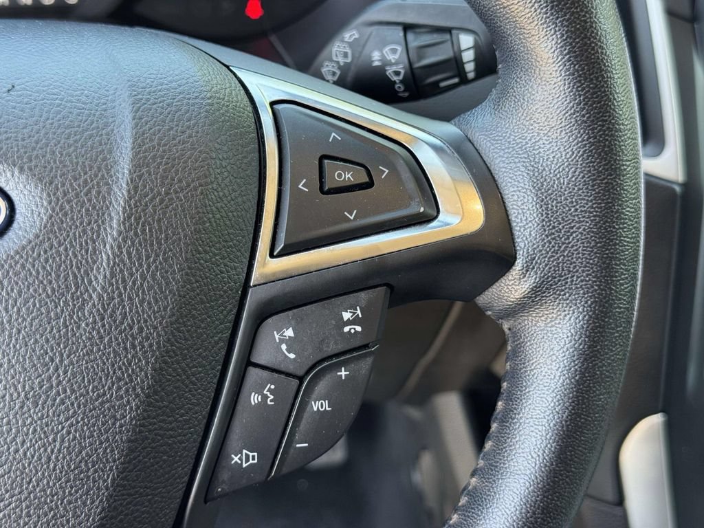 Certified 2022 Ford Edge SEL w/ Convenience Package AWD/4WD image 13