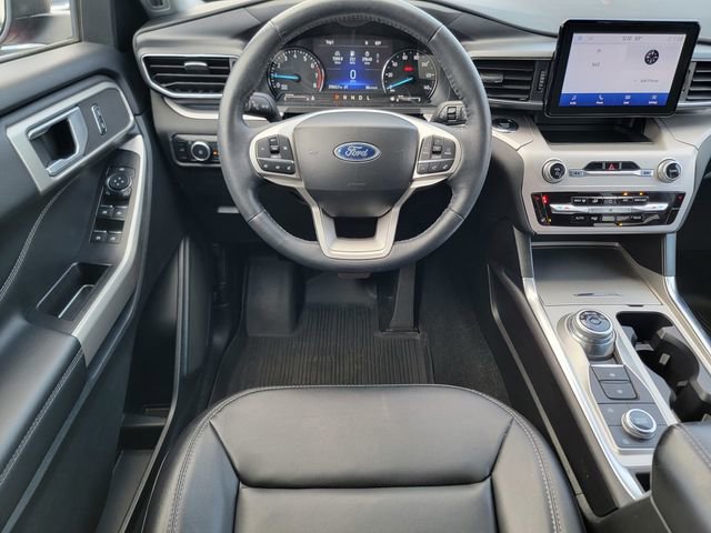 Certified 2023 Ford Explorer XLT w/ Equipment Group 202A AWD/4WD image 32