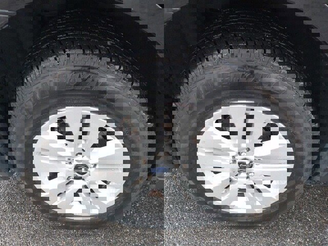 Used 2018 Subaru Outback 2.5i Premium image 12