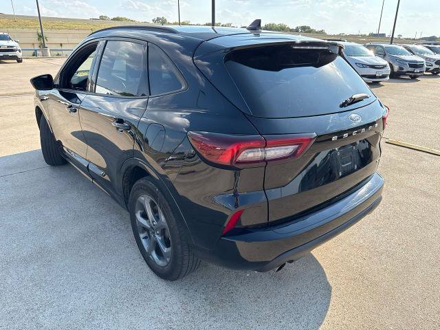 Certified 2023 Ford Escape ST-Line AWD/4WD image 7
