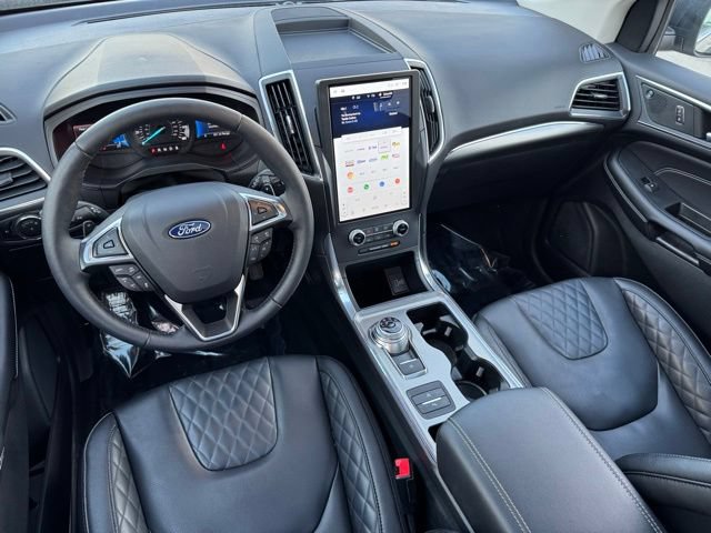 Certified 2024 Ford Edge Titanium w/ Equipment Group 301A AWD/4WD image 6