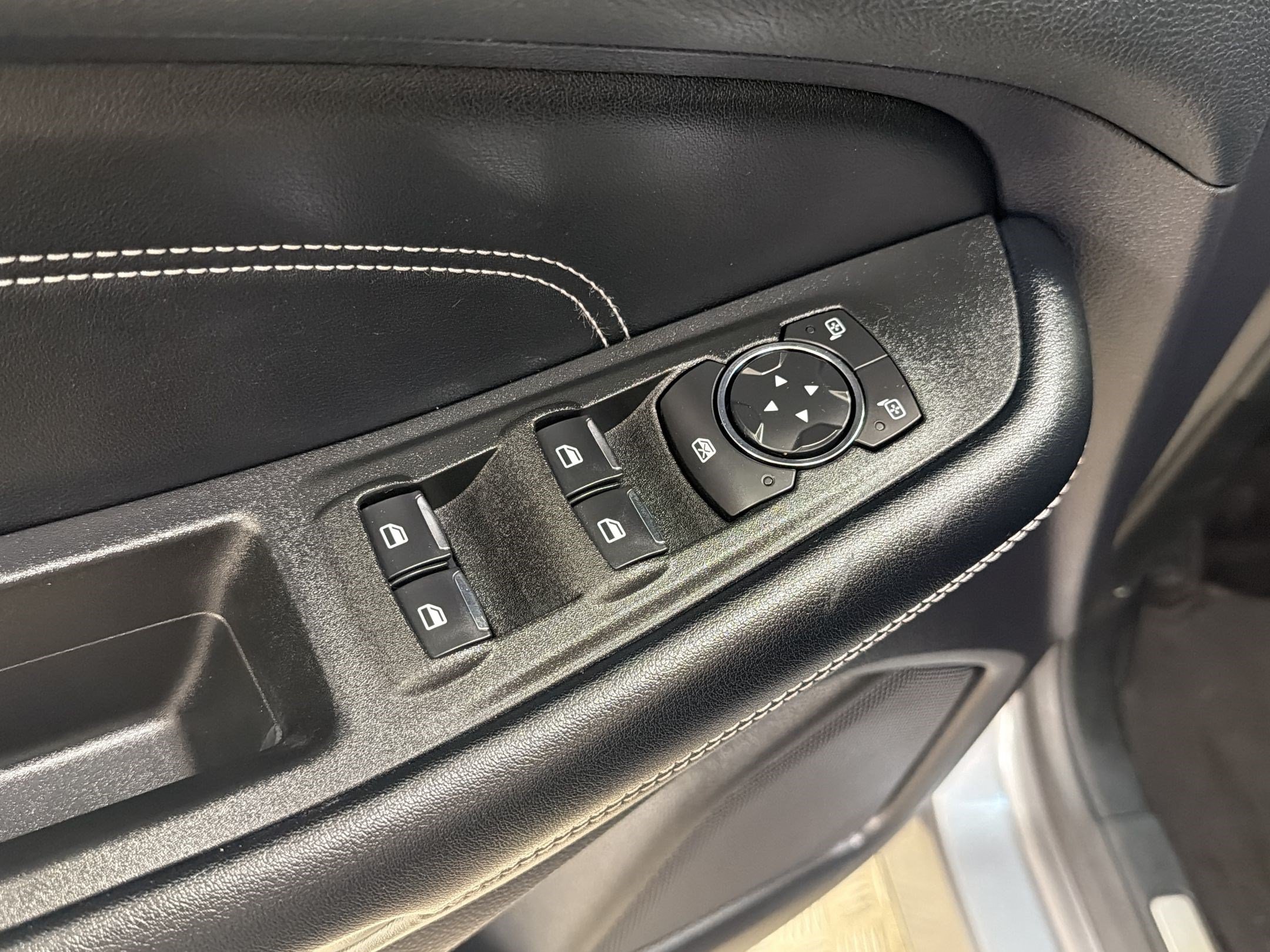 Certified 2022 Ford Edge Titanium AWD/4WD image 24