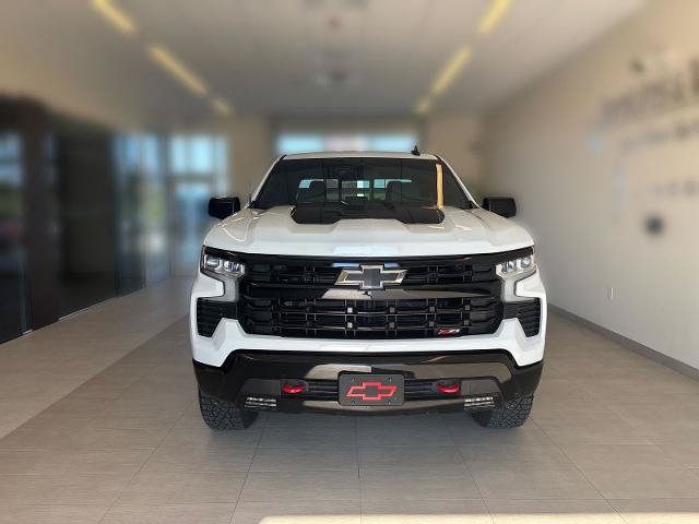 Used 2024 Chevrolet Silverado 1500 LT Trail Boss w/ Convenience Package II AWD/4WD image 5