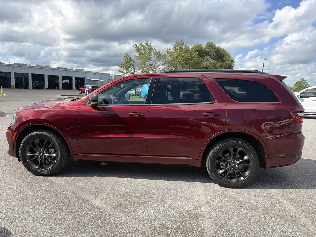 Used 2025 Dodge Durango GT AWD/4WD image 4
