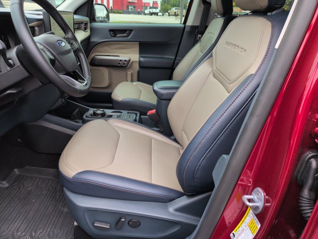 Certified 2025 Ford Maverick Lariat w/ 4K Tow Package AWD/4WD image 16