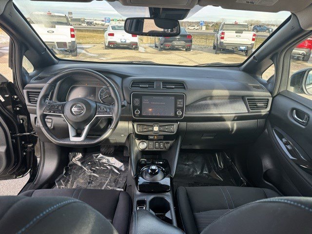 Used 2020 Nissan Leaf SV w/ SV Technology Package image 27