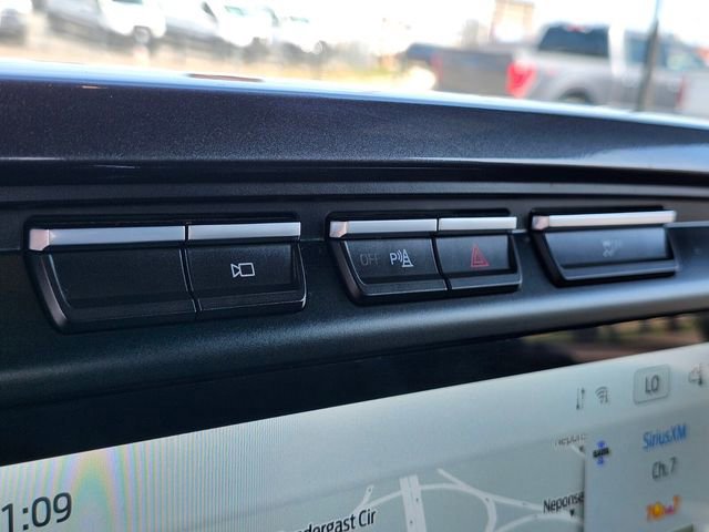 Certified 2022 Ford F150 Lariat w/ Equipment Group 502A High AWD/4WD image 27