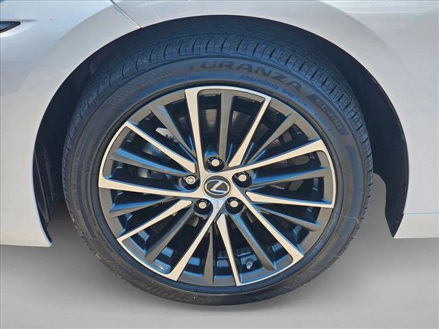 Used 2023 Lexus ES 300h w/ Premium Package FWD image 23