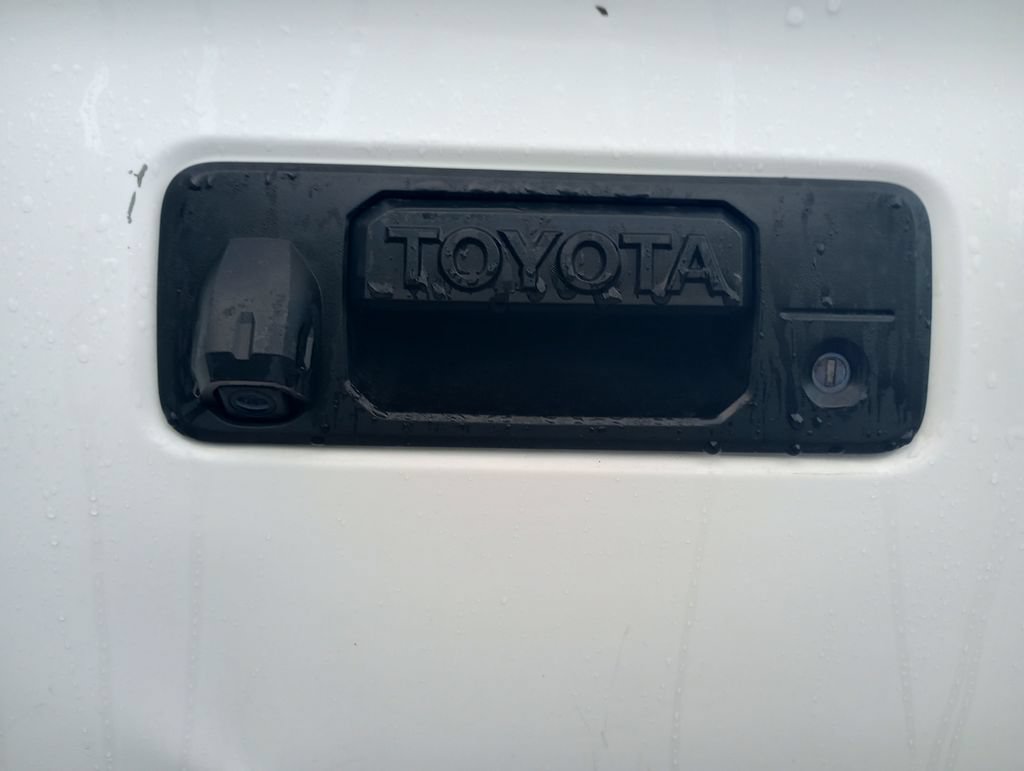 Used 2022 Toyota Tacoma SR5 RWD image 13