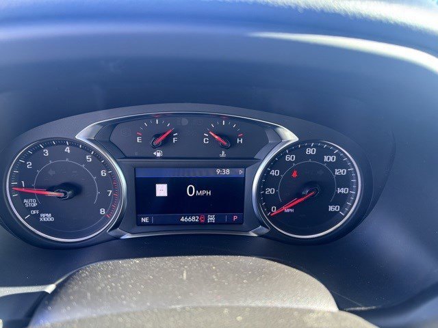 Used 2023 GMC Acadia SLT image 13