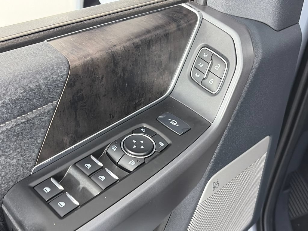 Certified 2025 Ford F350 Lariat AWD/4WD image 26