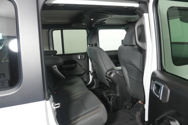 Used 2025 Jeep Wrangler Unlimited Sport AWD/4WD image 27