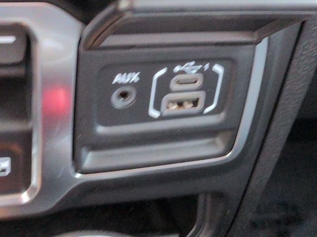 Used 2025 Jeep Wrangler Sport AWD/4WD image 20