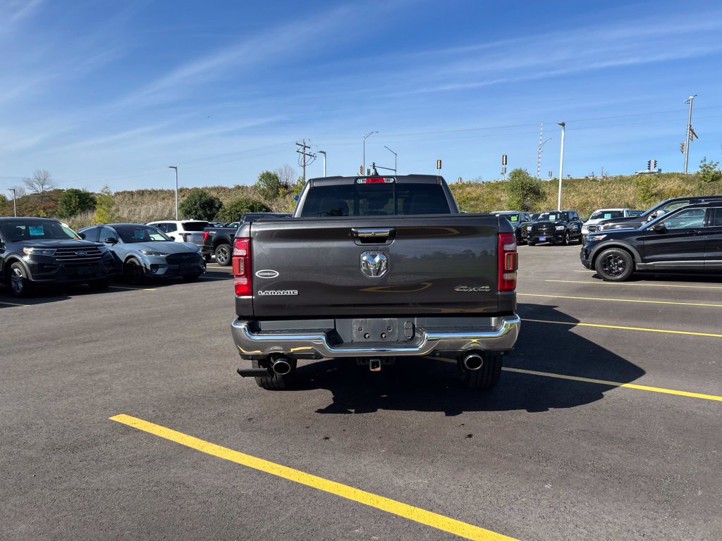 Used 2019 RAM 1500 Laramie AWD/4WD image 7
