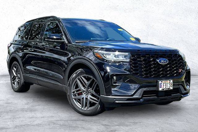 Certified 2025 Ford Explorer ST AWD/4WD image 11
