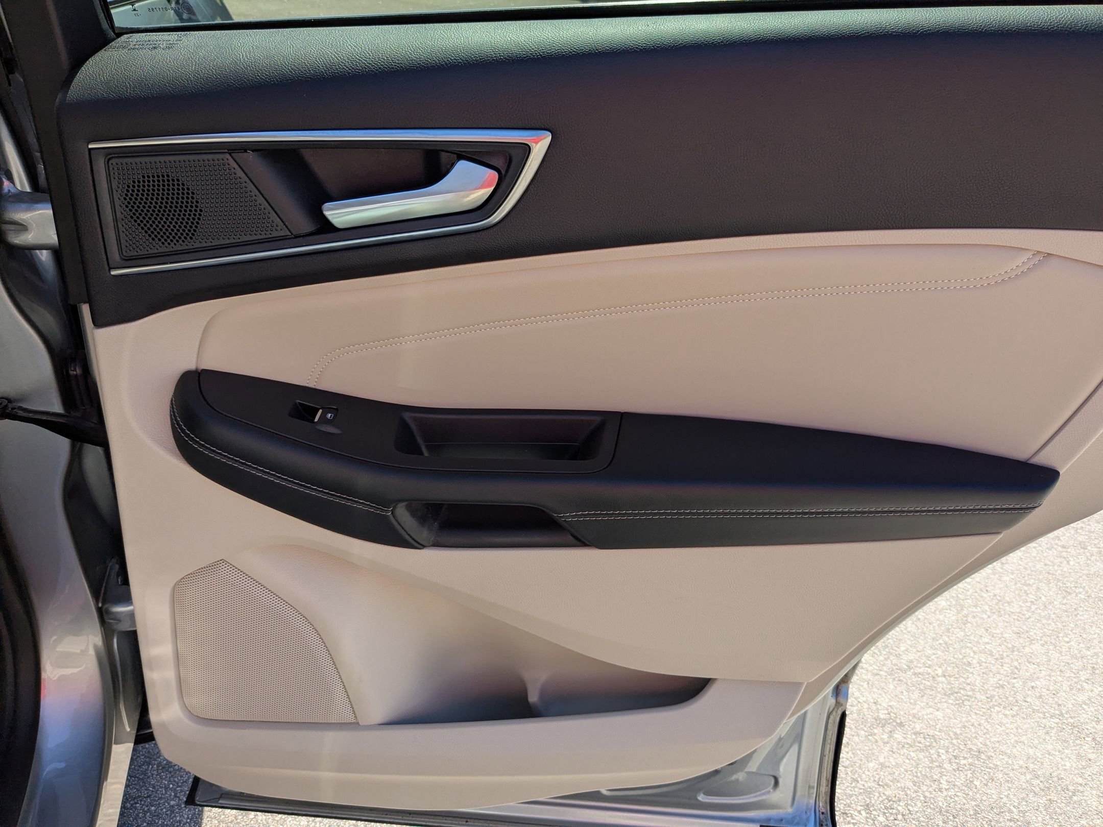 Certified 2023 Ford Edge Titanium image 40