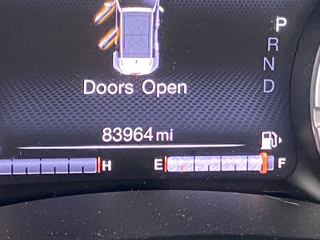 Used 2021 Jeep Renegade Latitude w/ Luxury Group I image 15