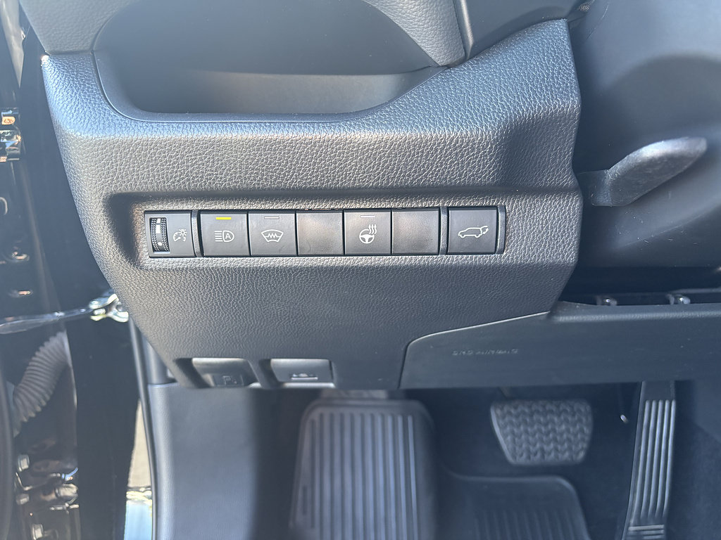 Used 2024 Toyota RAV4 XLE w/ Convenience Package AWD/4WD image 30