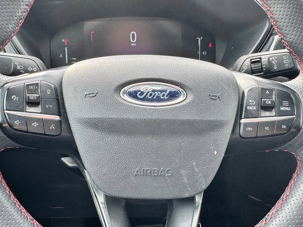 Certified 2023 Ford Escape ST-Line w/ Tech Pack #1 AWD/4WD image 9